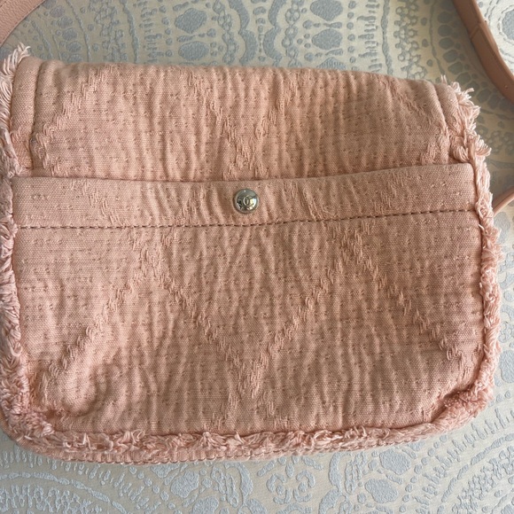 VERY RARE CHANEL BAG! - Picture 2 of 16